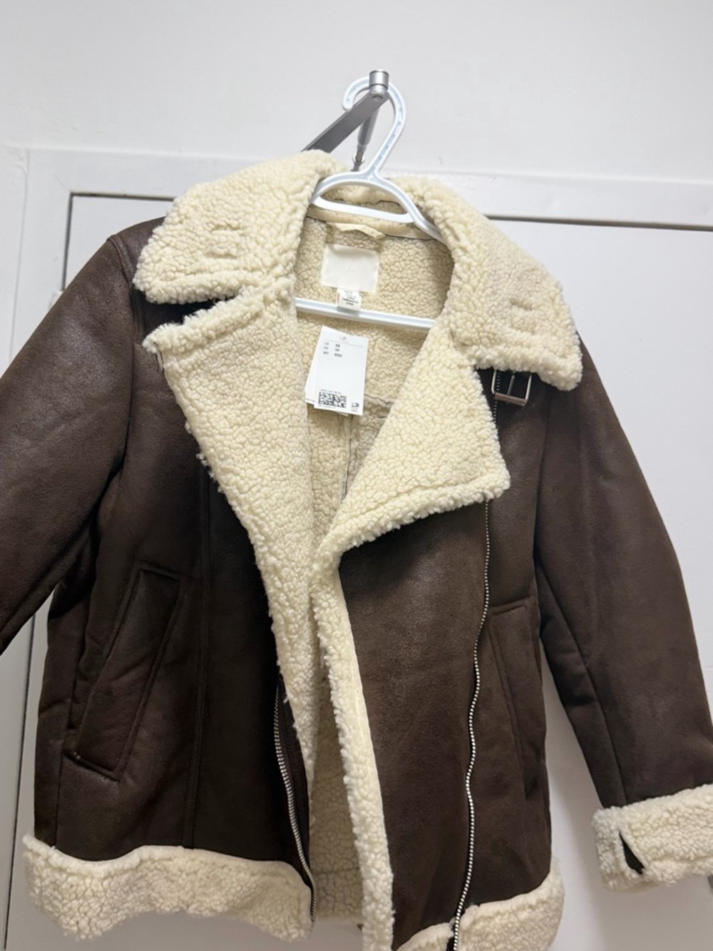 H&M Brown Faux Shearling Aviator Jacket with Cream Lining - Picture 3 of 3